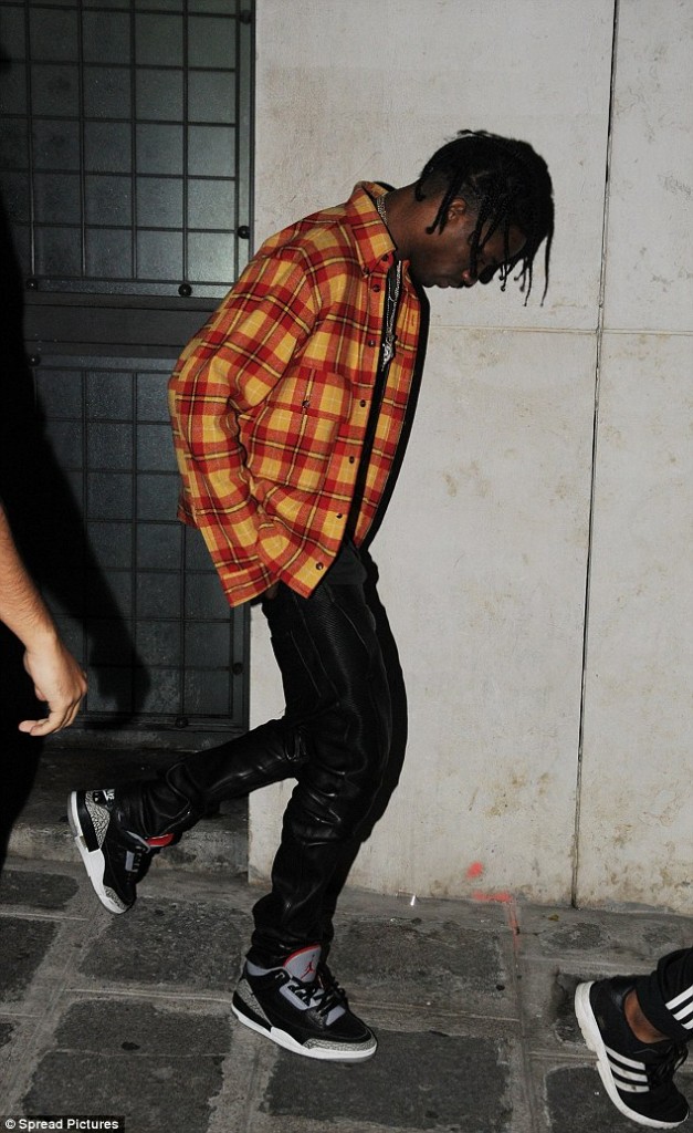 Rihanna And Travis Scott4