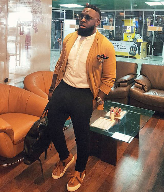Timaya-Looking-Stylish-In-New-Photo-As-He-Leaves-F