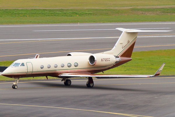 bill-cosby-private-jet-600x400