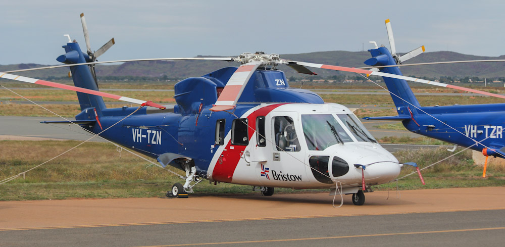 20110707_385-VH-TZN-Sikorsky-S-76A-of-Bristow-Helicopters-Australia-at-KTA