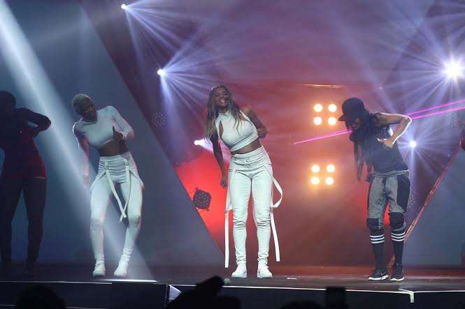 Ciara and Dancers dancing to Bobo (Photo By: BHM)