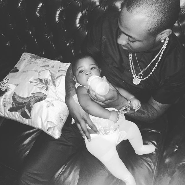 Davido-And-Daughter1