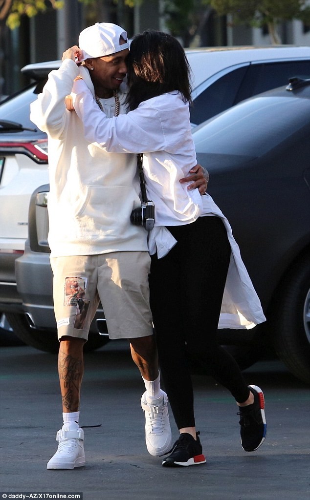 Kylie And Tyga Loved Up3