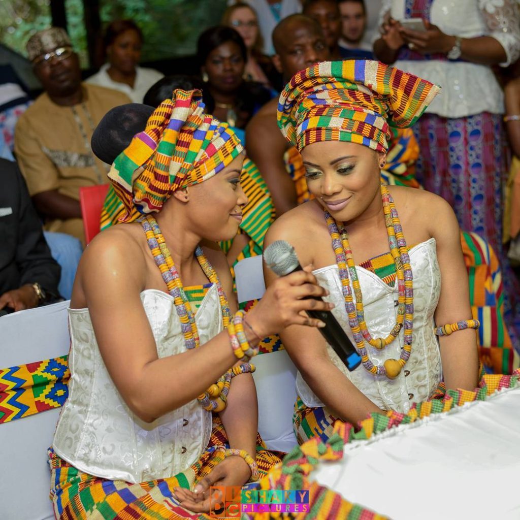 13736868_582352548638508_901386969_n