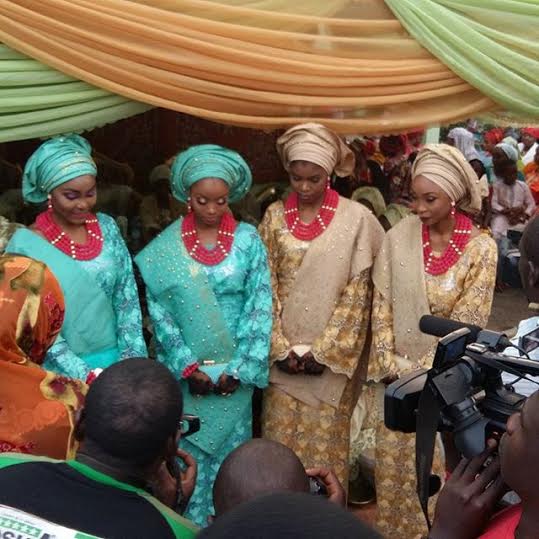 N-More-Photos-Sisters-marry-same-day-0