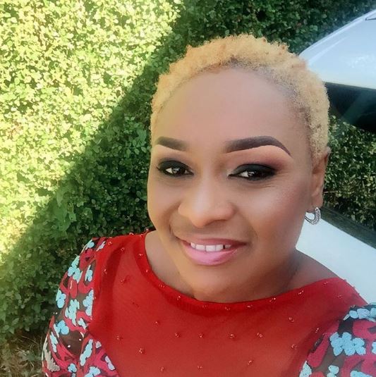 victoria-inyama-blonde