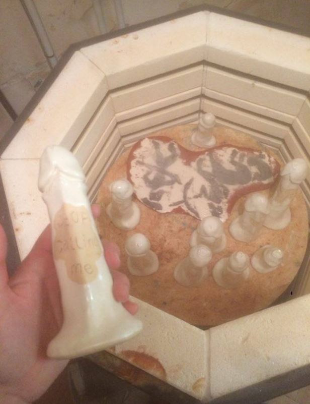 erect-penis-sculptures