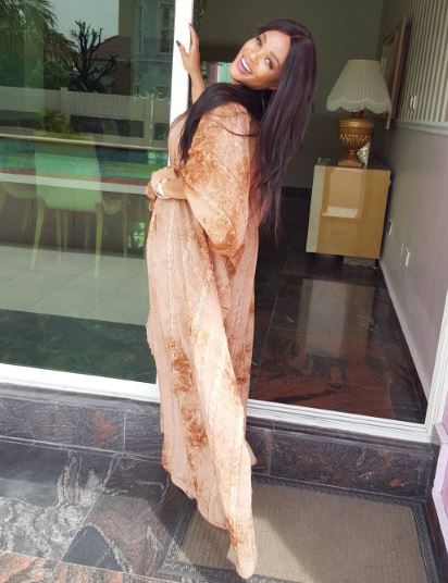 adaeze-blasted-by-fan