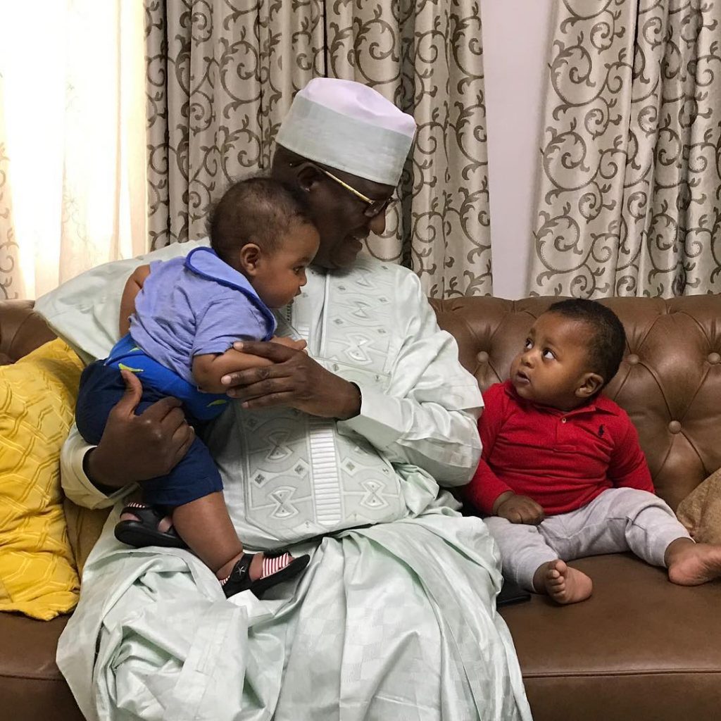 indimi-and-grandchildren1
