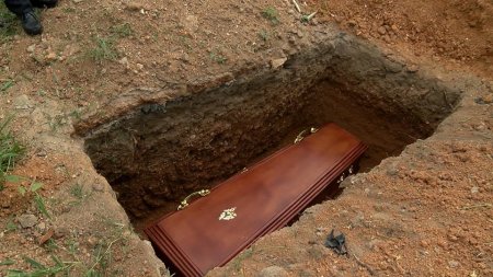 burial-04