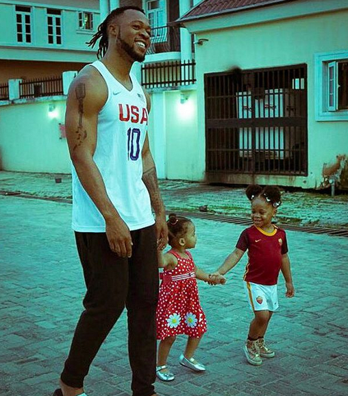 flavour-and-his-daughters-01