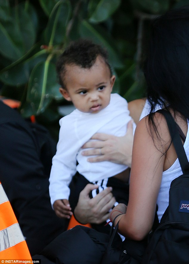 Kim n kylie mama duties3