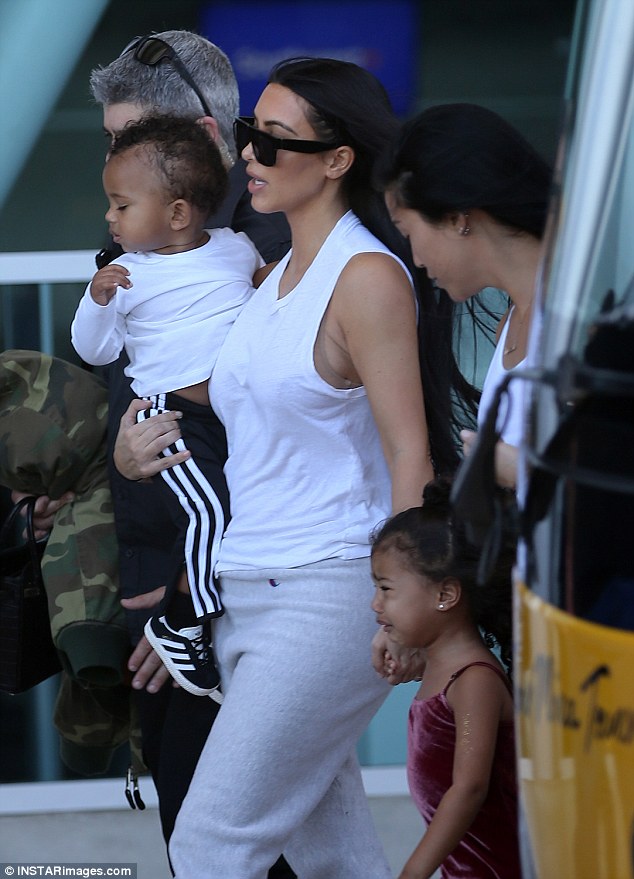 Kim n kylie mama duties4