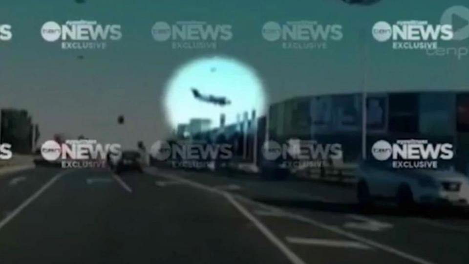Melbourne Plane Crash6