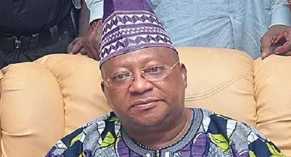 Isiaka Adeleke Biography