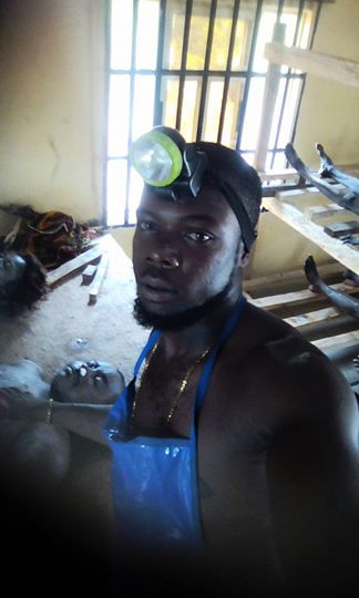 Mortuary attendant take selfies