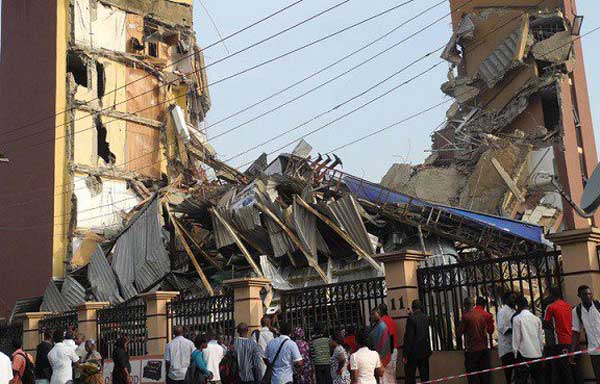 3 storey Building Collapses