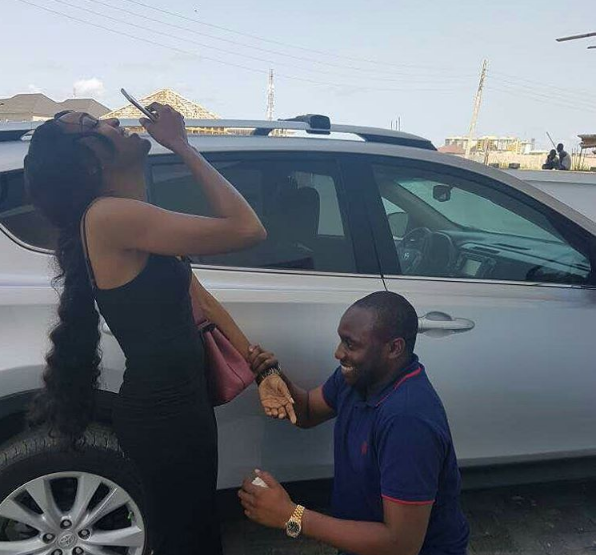 Nigerian man proposes