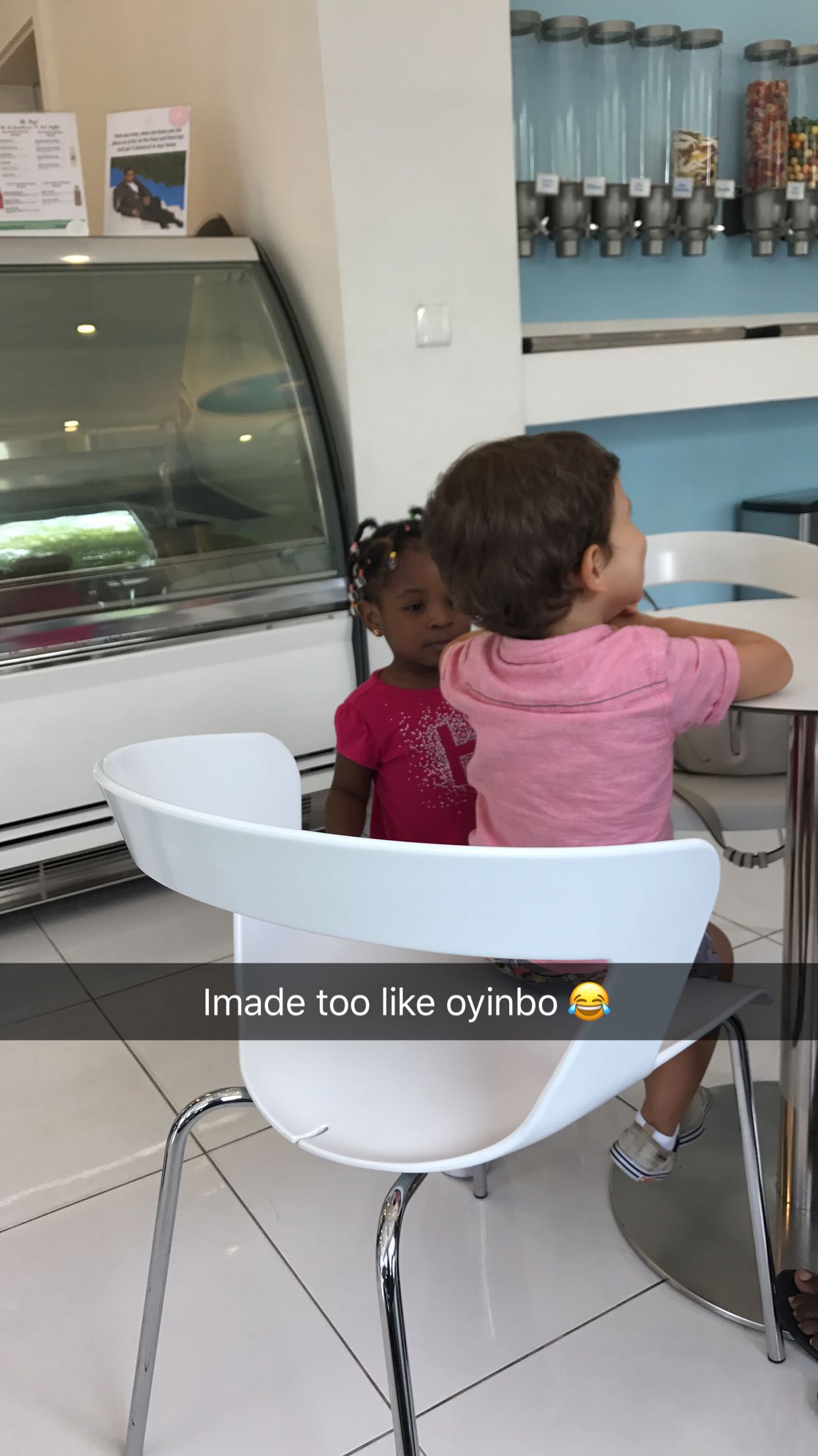 davido shares pictures