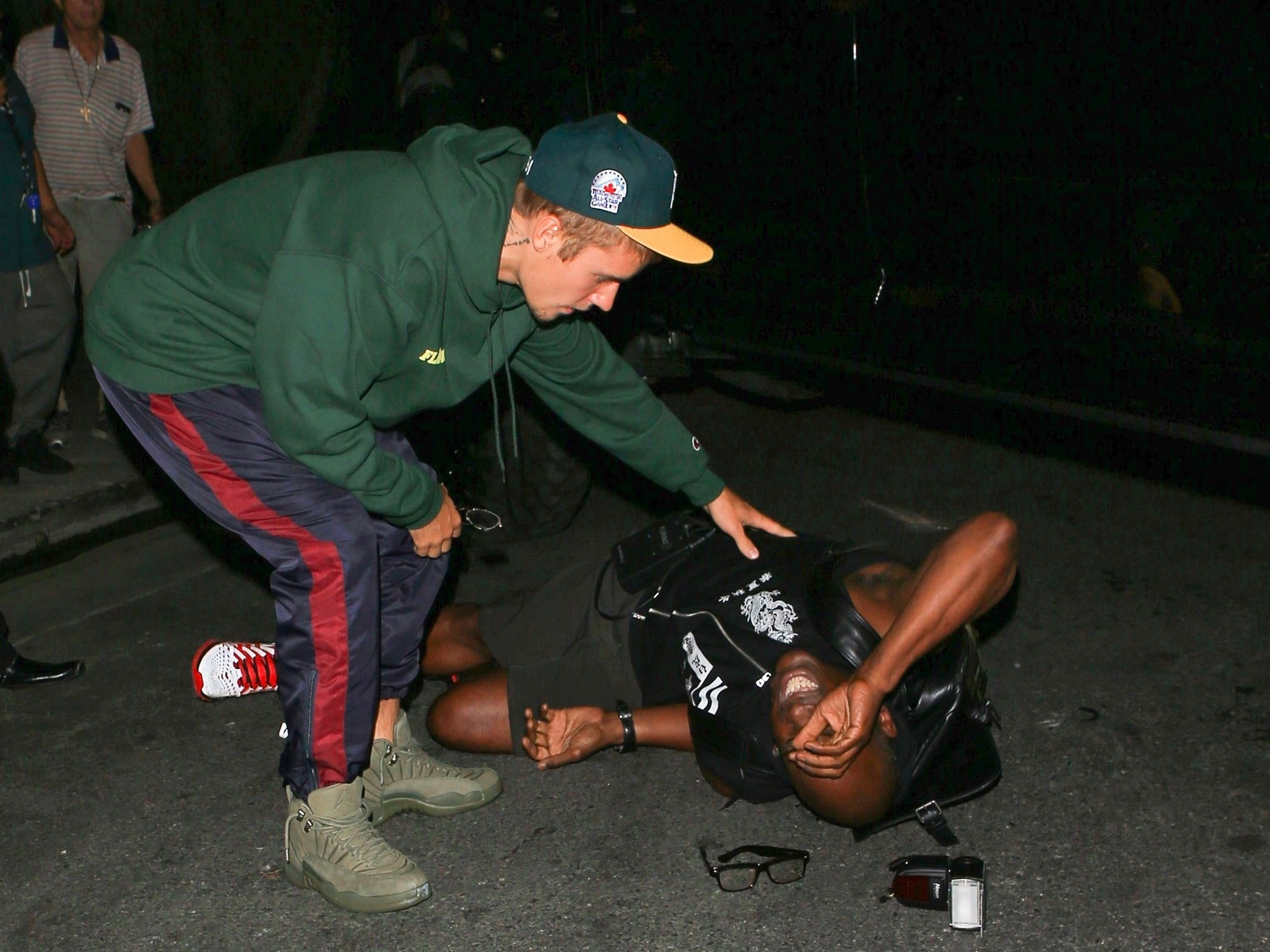 justin bieber hits photographer