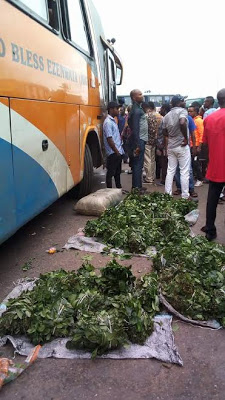 armed robbers block benin-lagos road