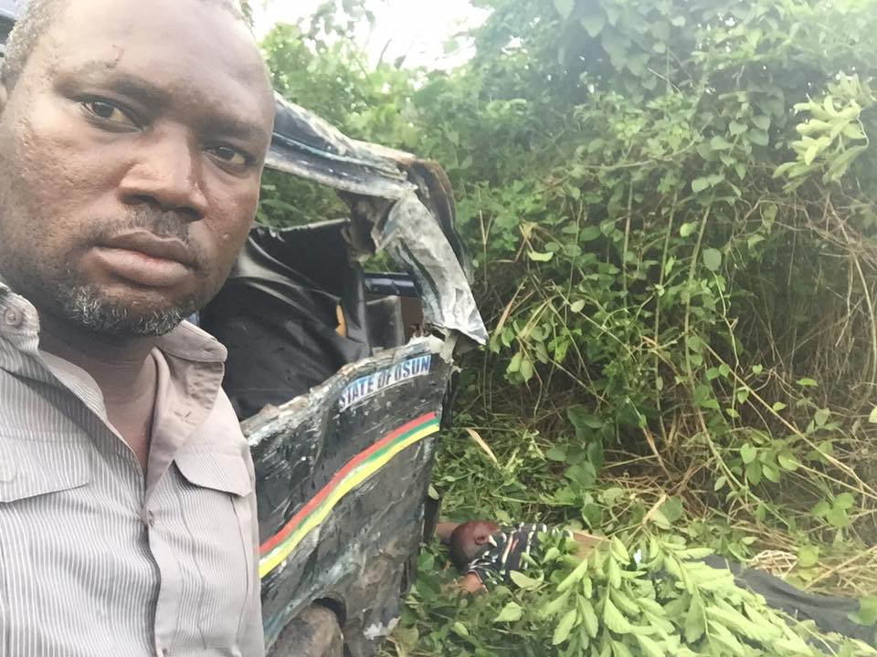 Nigerian Guy Takes Selfie