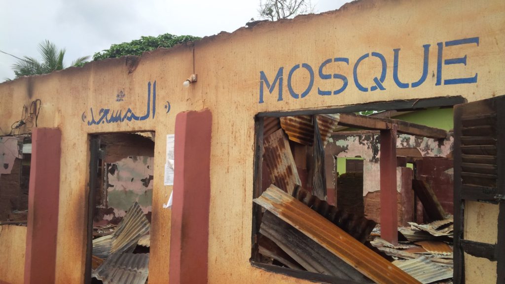 IPOB members set mosque ablaze