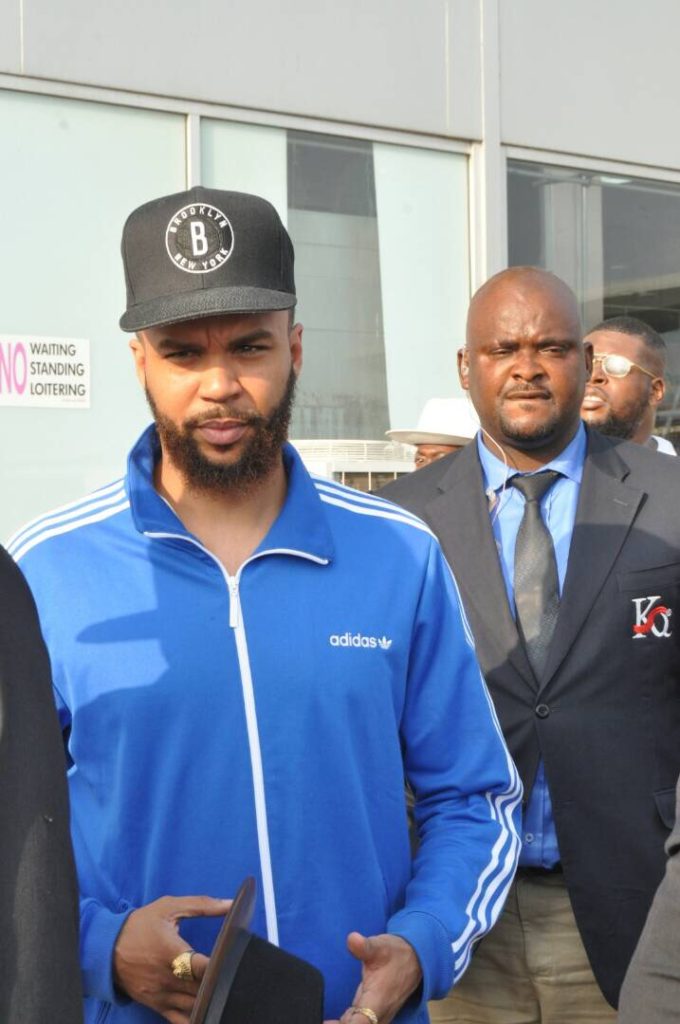 Jidenna arrives Nigeria