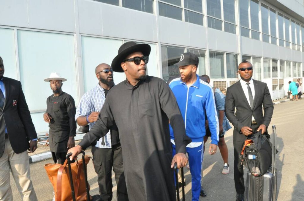 Jidenna arrives Nigeria