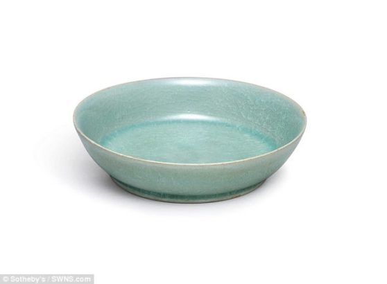 1000 year old Chinese bowl sold