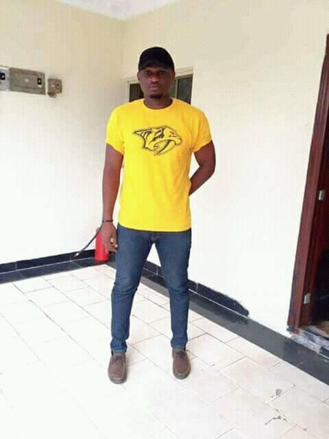 Nigerian Lady mourns