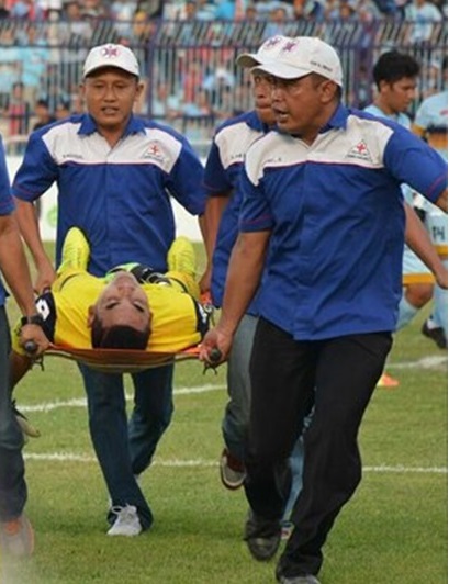 goalkeeper dies
