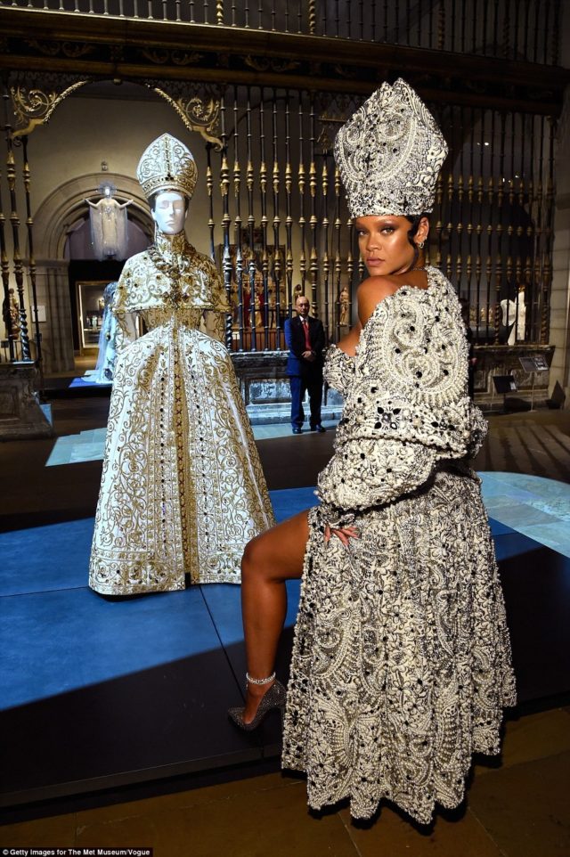 gala awards dresses