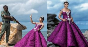 Nina makes political statement