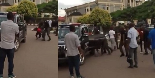 Nigerian police beat