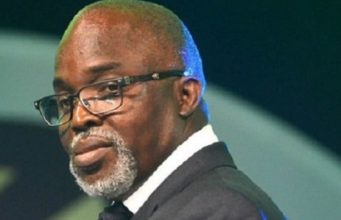 Pinnick begs Buhari