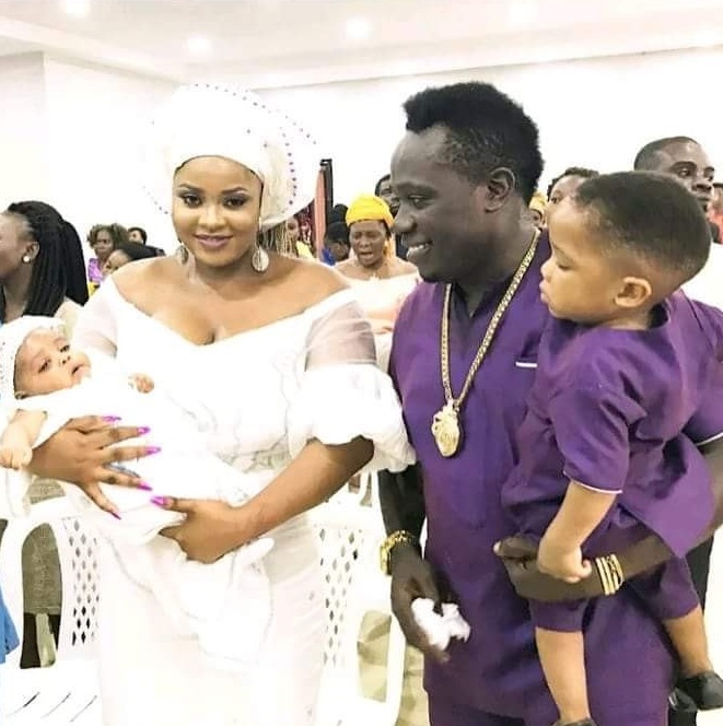 Duncan Mighty beats wife