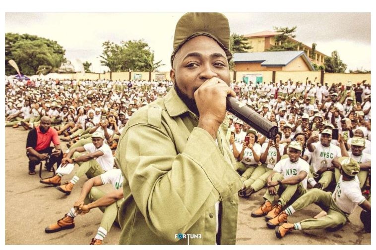 Davido addressing