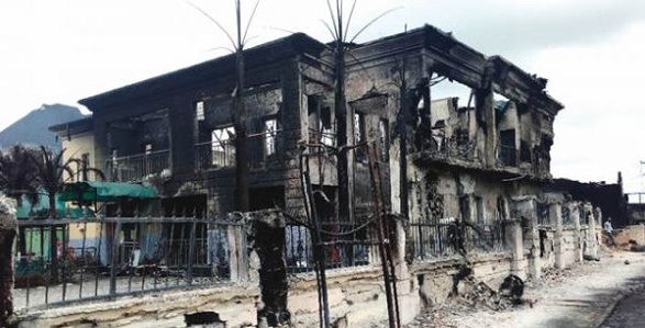 Petrol tanker explodes in rivers2