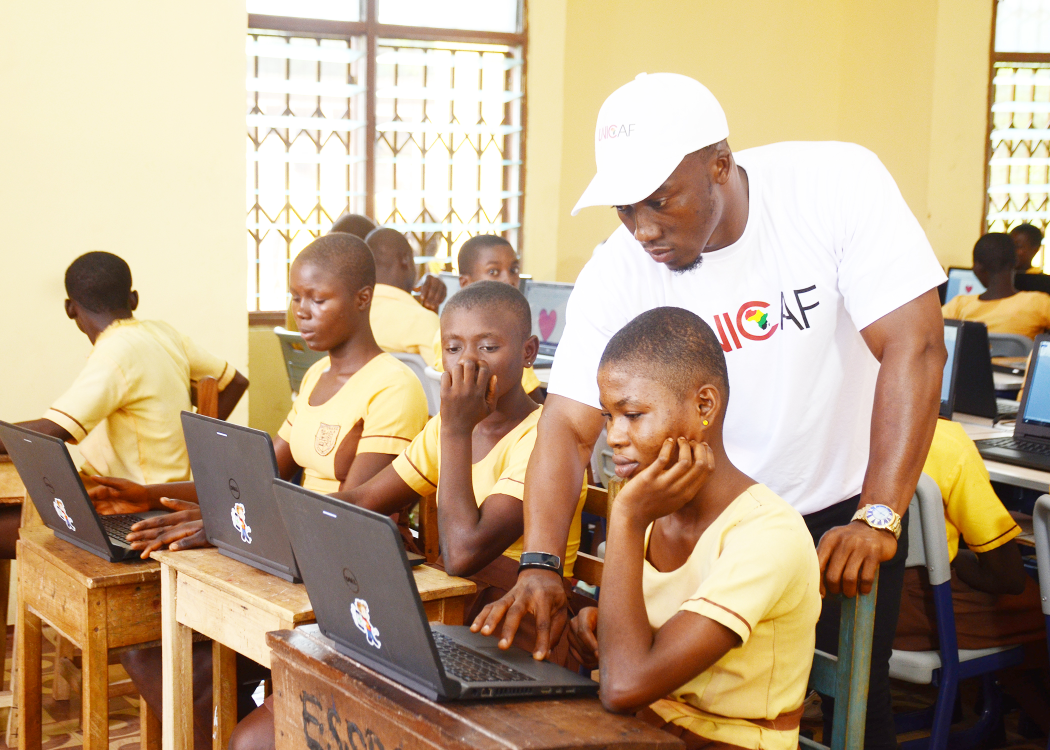 UNICAF awards scholarship