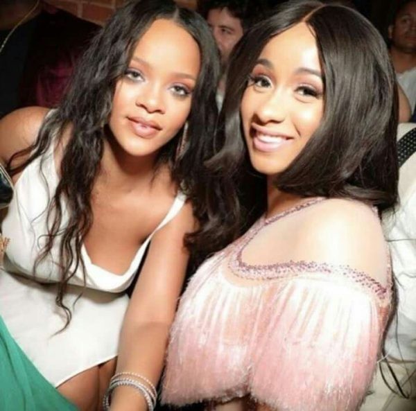 Rihanna unfollows Cardi B