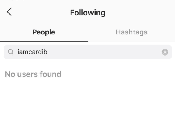 Rihanna unfollows Cardi B