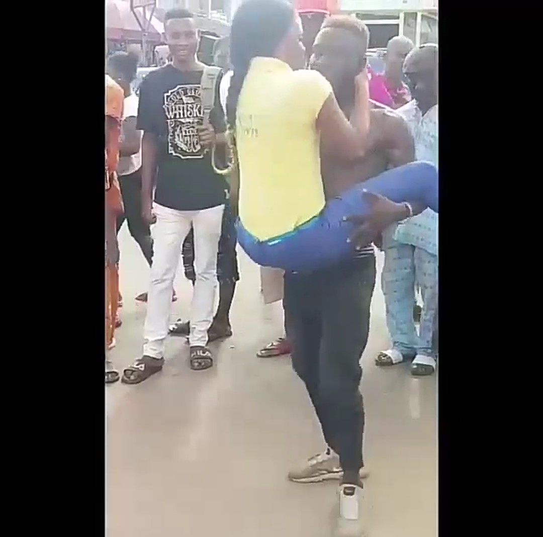 Lady slaps male dancer