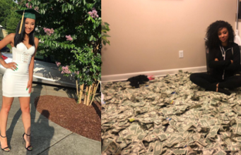 Lady show off cash
