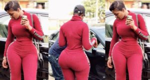 Princess Shyngle Shows Off Her Massive Behind