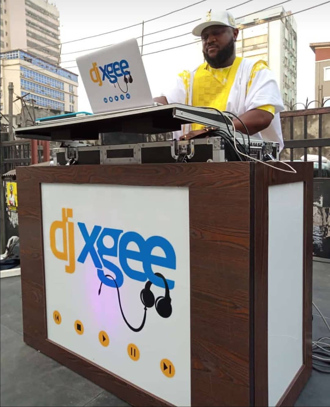 Lagos DJ commits suicide