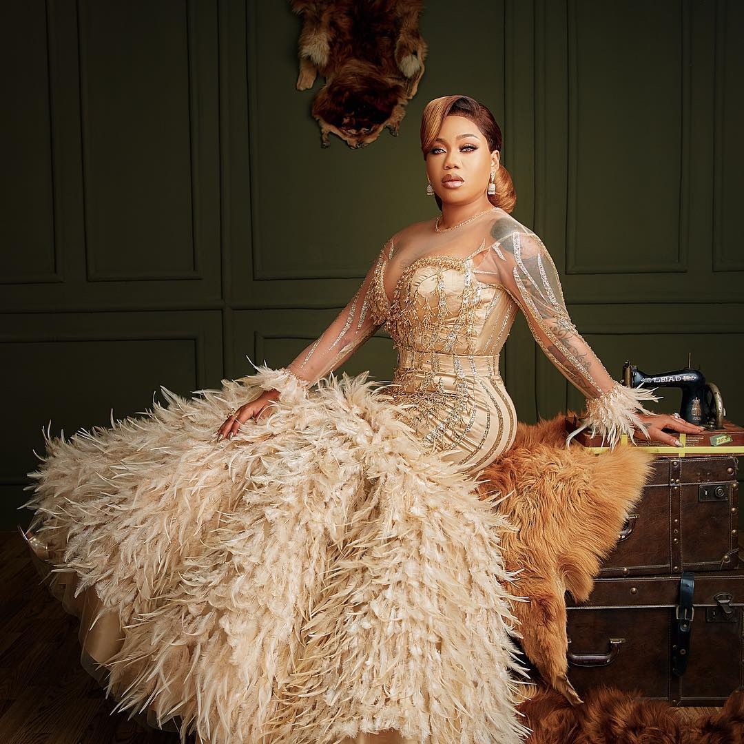 “If I shit my husband go chop am” – Toyin Lawani says as she reacts to video of actress, Anita Joseph’s husband massaging her leg at an event 3 toyin lawani1