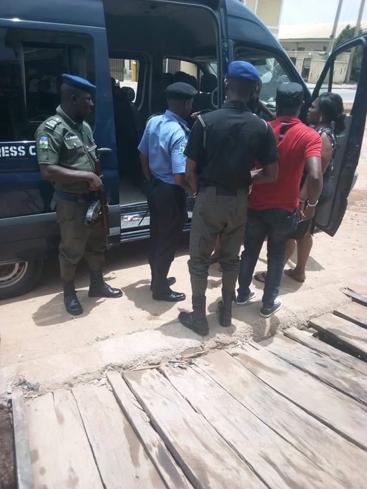 sars officer raped teenage girl