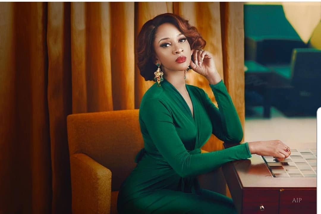 Adesua Etomi-Wellington lashes