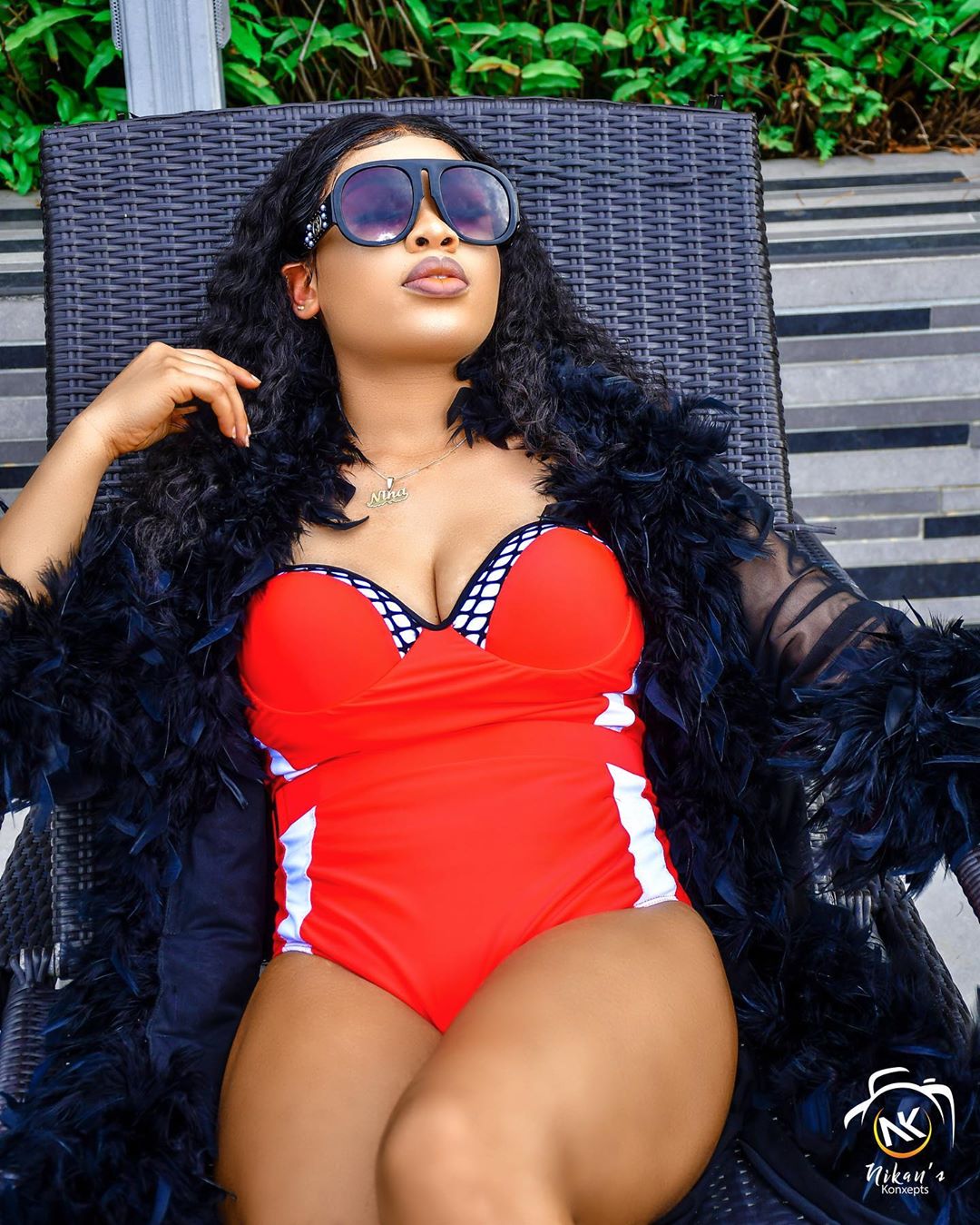 Nina flaunts bikini bod